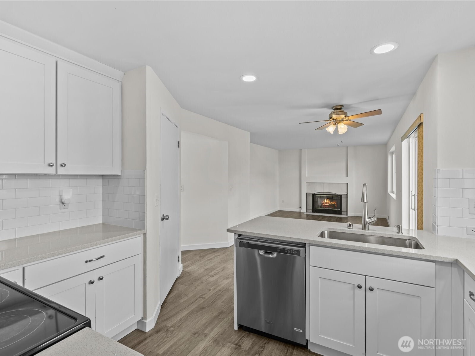 21234 SE 280th Street , Maple Valley, WA 98038