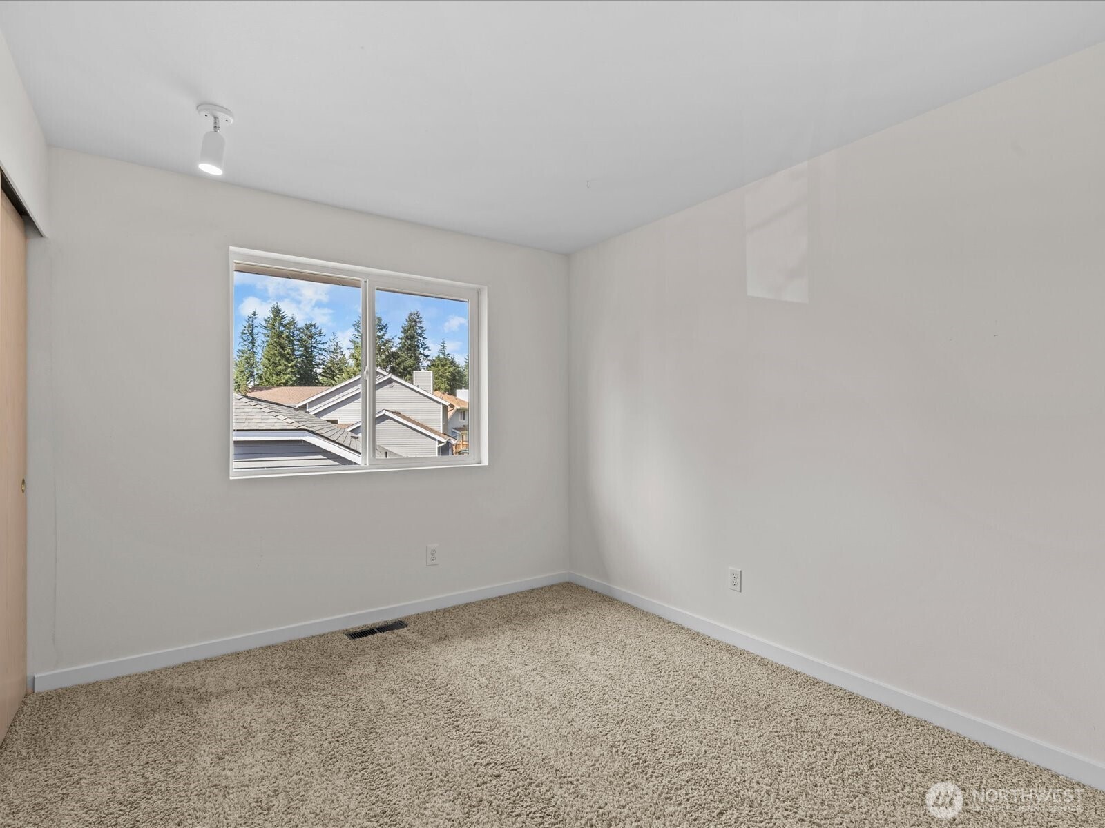 21234 SE 280th Street , Maple Valley, WA 98038