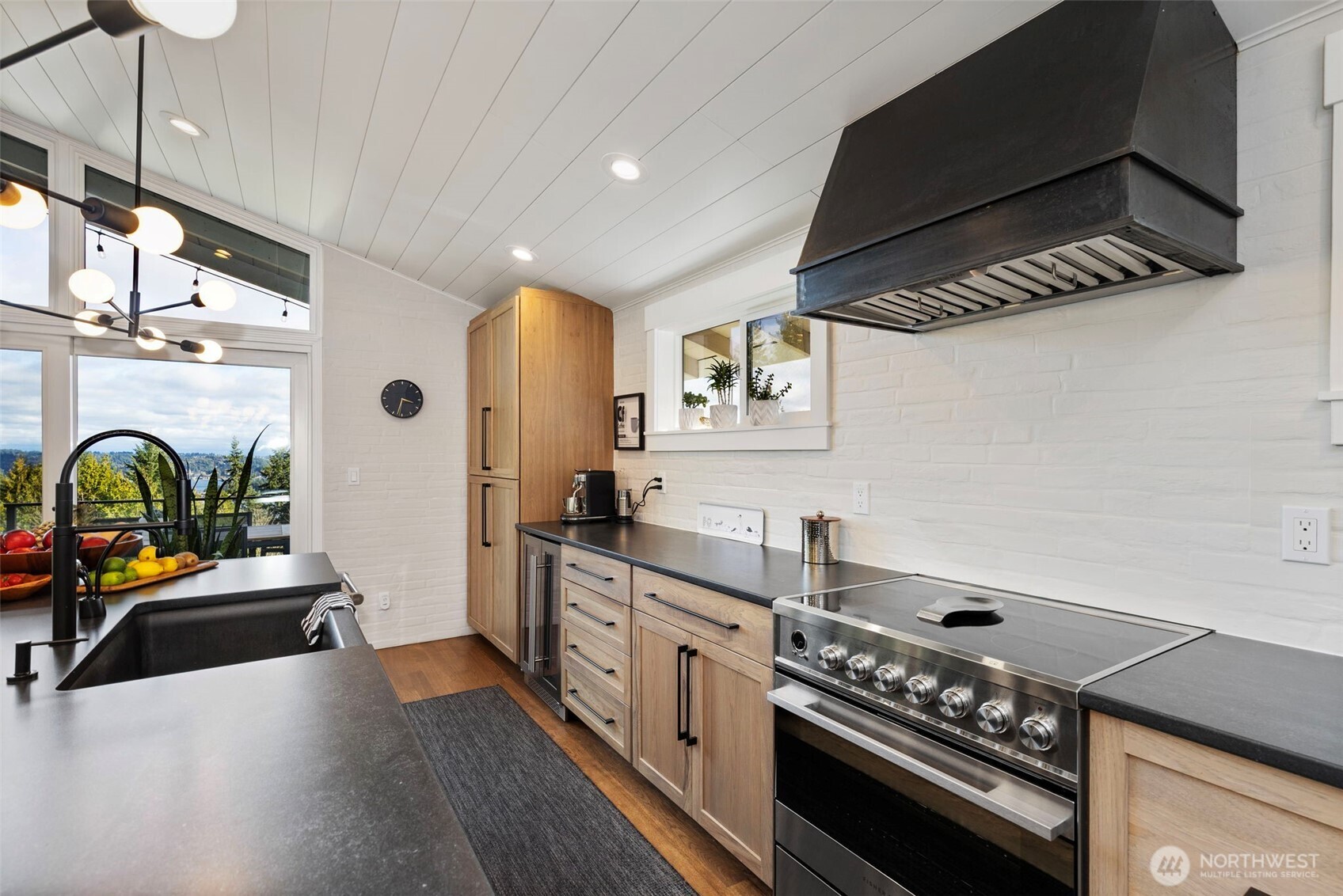 5190 NW Eldorado Boulevard , Bremerton, WA 98312