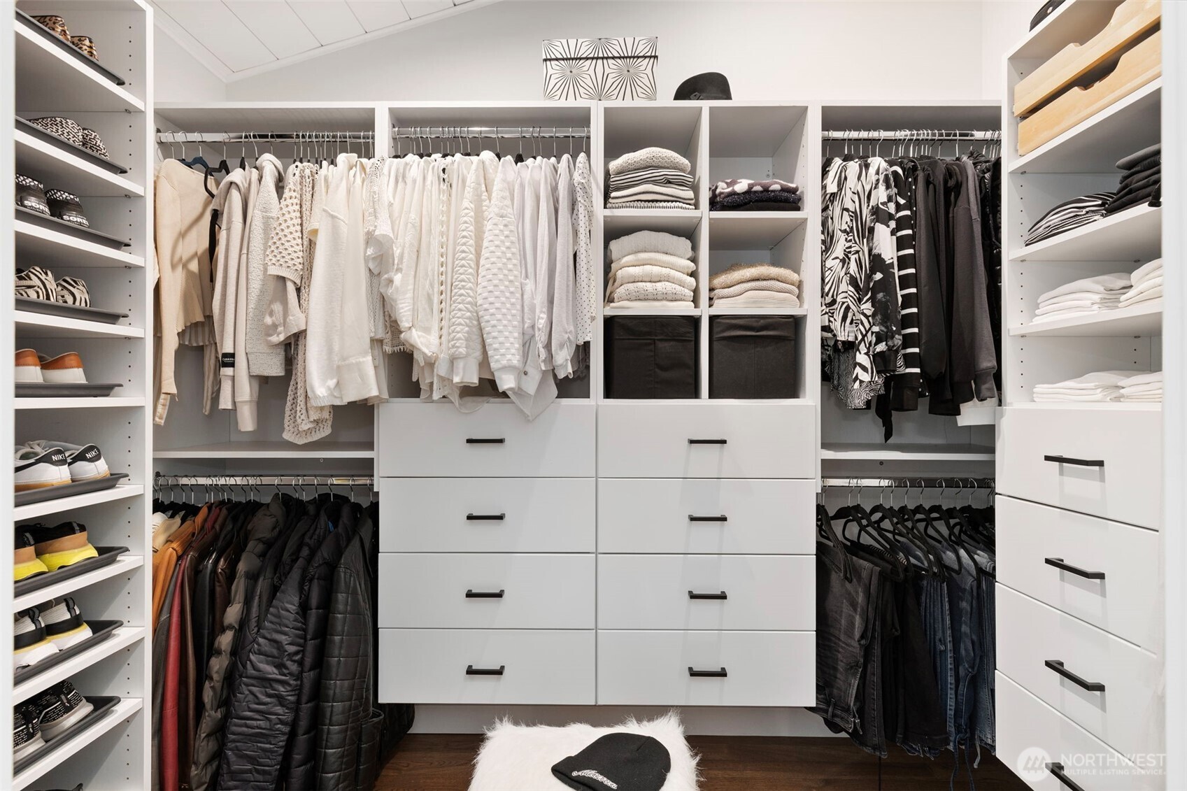 5190 NW Eldorado Boulevard , Bremerton, WA 98312