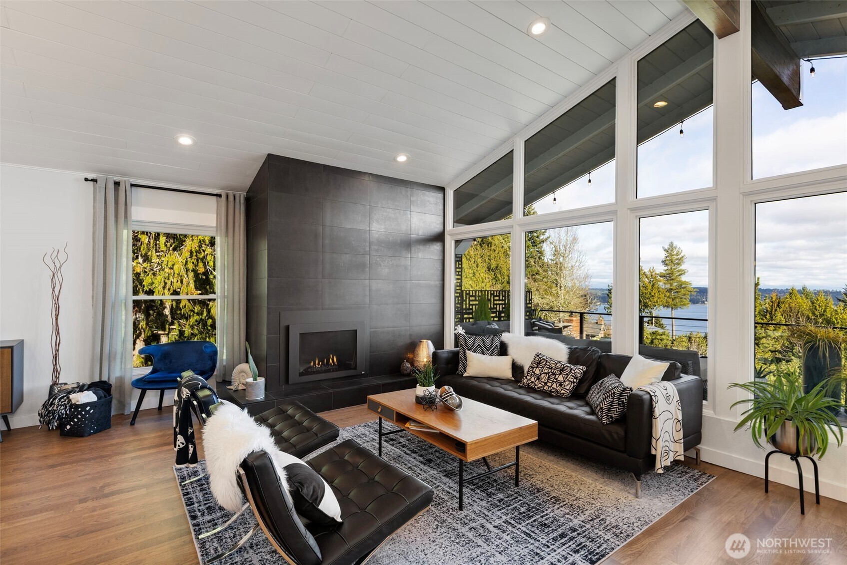 5190 NW Eldorado Boulevard , Bremerton, WA 98312