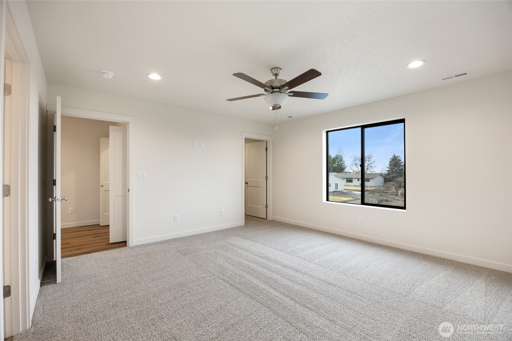 601 Dorsing Street #E26, Moses Lake, WA 98837