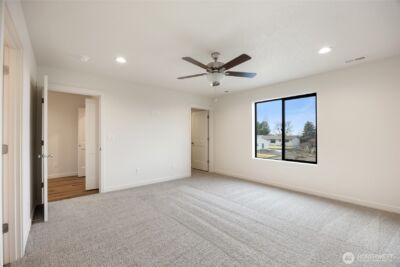 601 Dorsing Street #E26, Moses Lake, WA 98837 - Photo 9