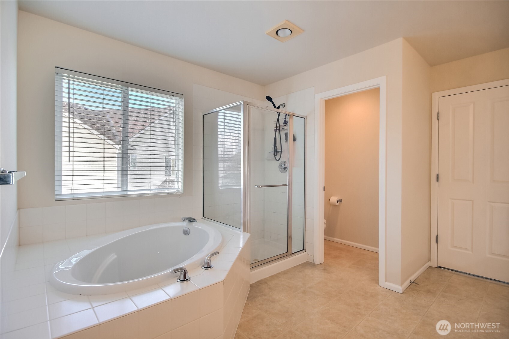 4036 Tribute Avenue E, Fife, WA 98424