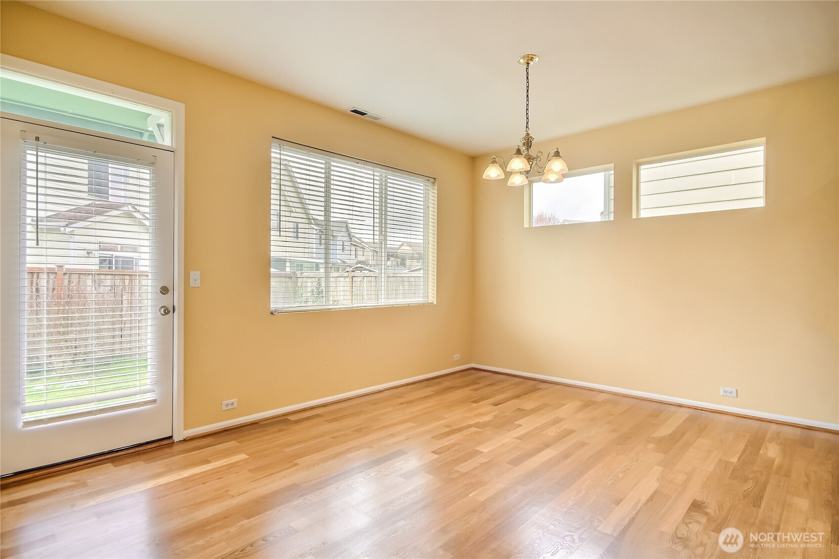 4036 Tribute Avenue E, Fife, WA 98424