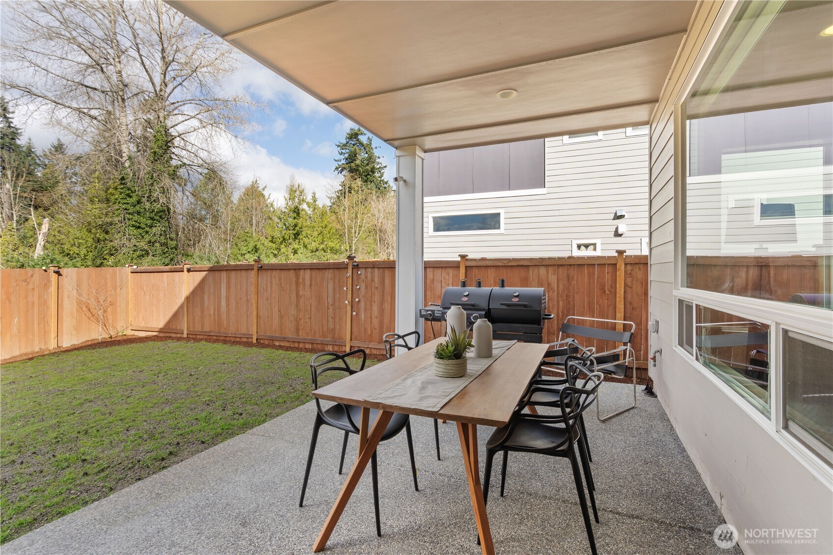 22532 70th Place W, Mountlake Terrace, WA 98043