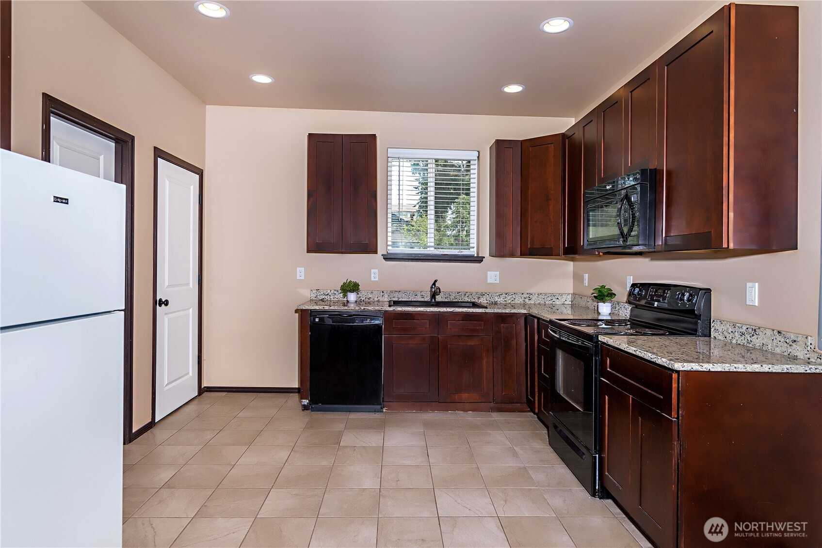 404 W 7th Avenue , Ellensburg, WA 98926