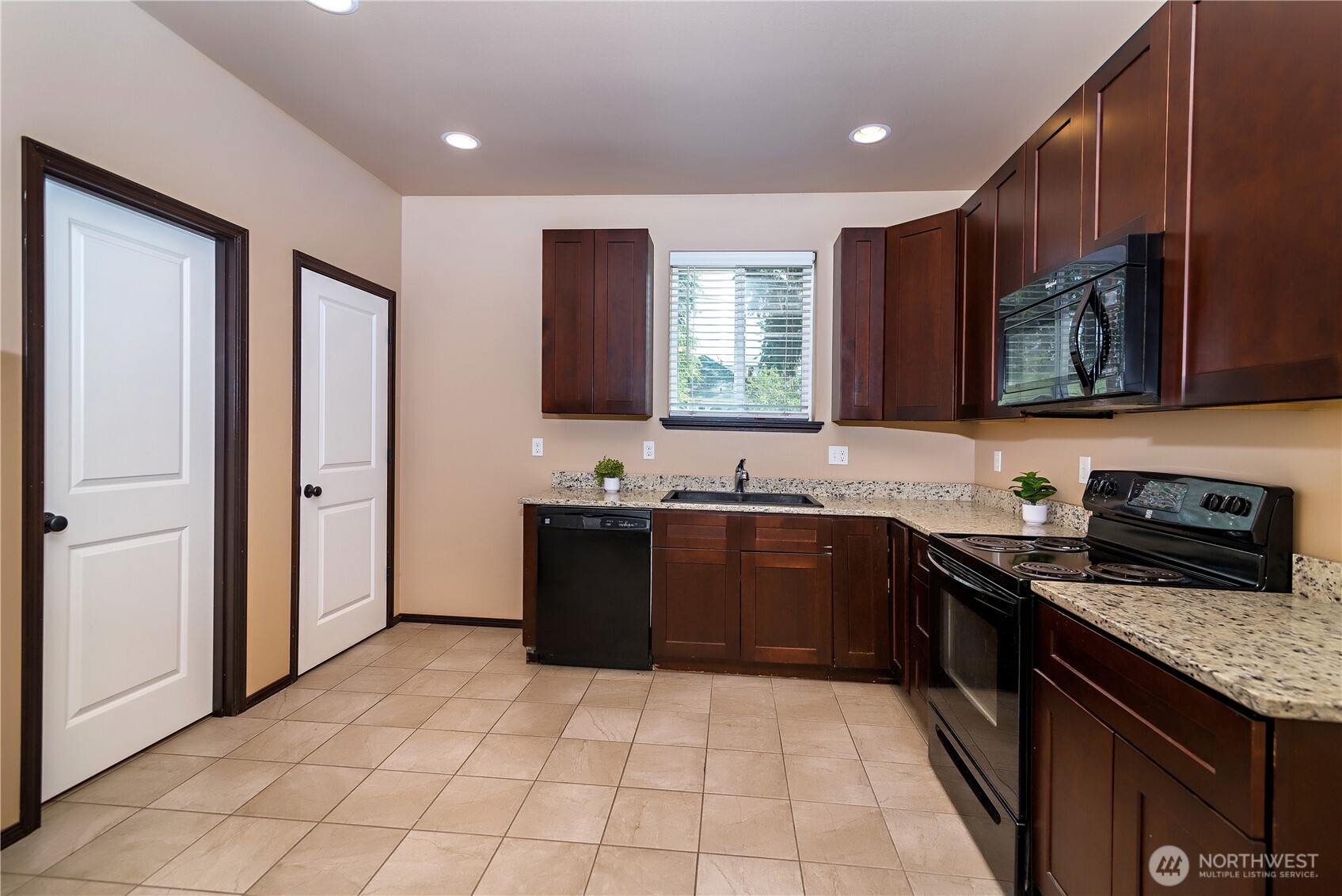 404 W 7th Avenue , Ellensburg, WA 98926