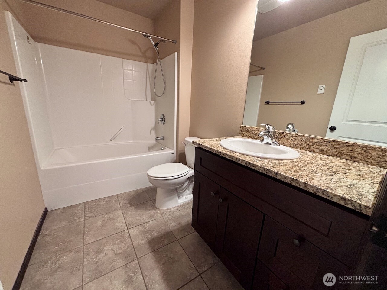 606 N Nanum Street , Ellensburg, WA 98926