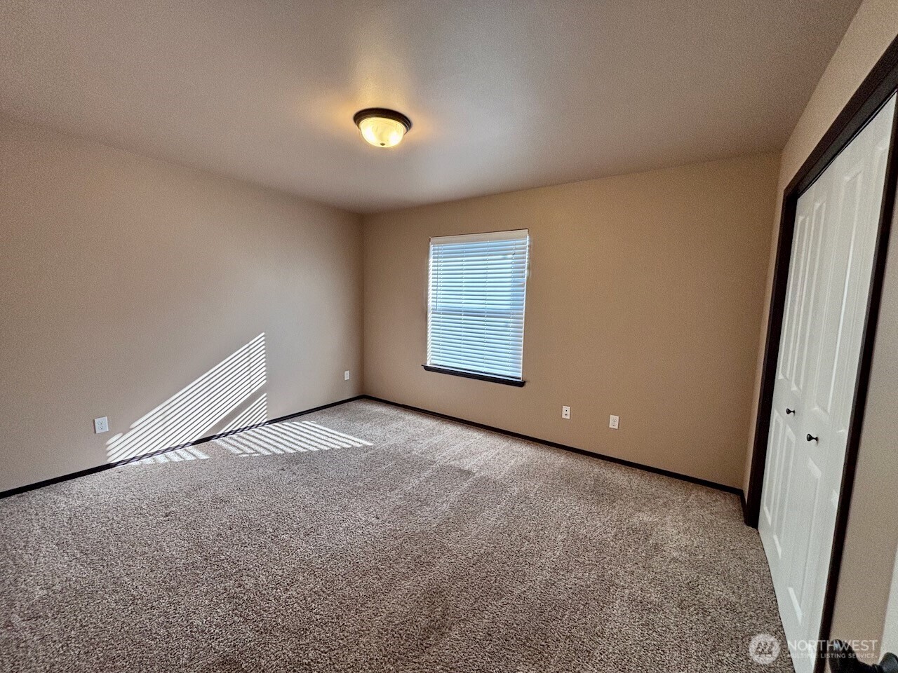 606 N Nanum Street , Ellensburg, WA 98926