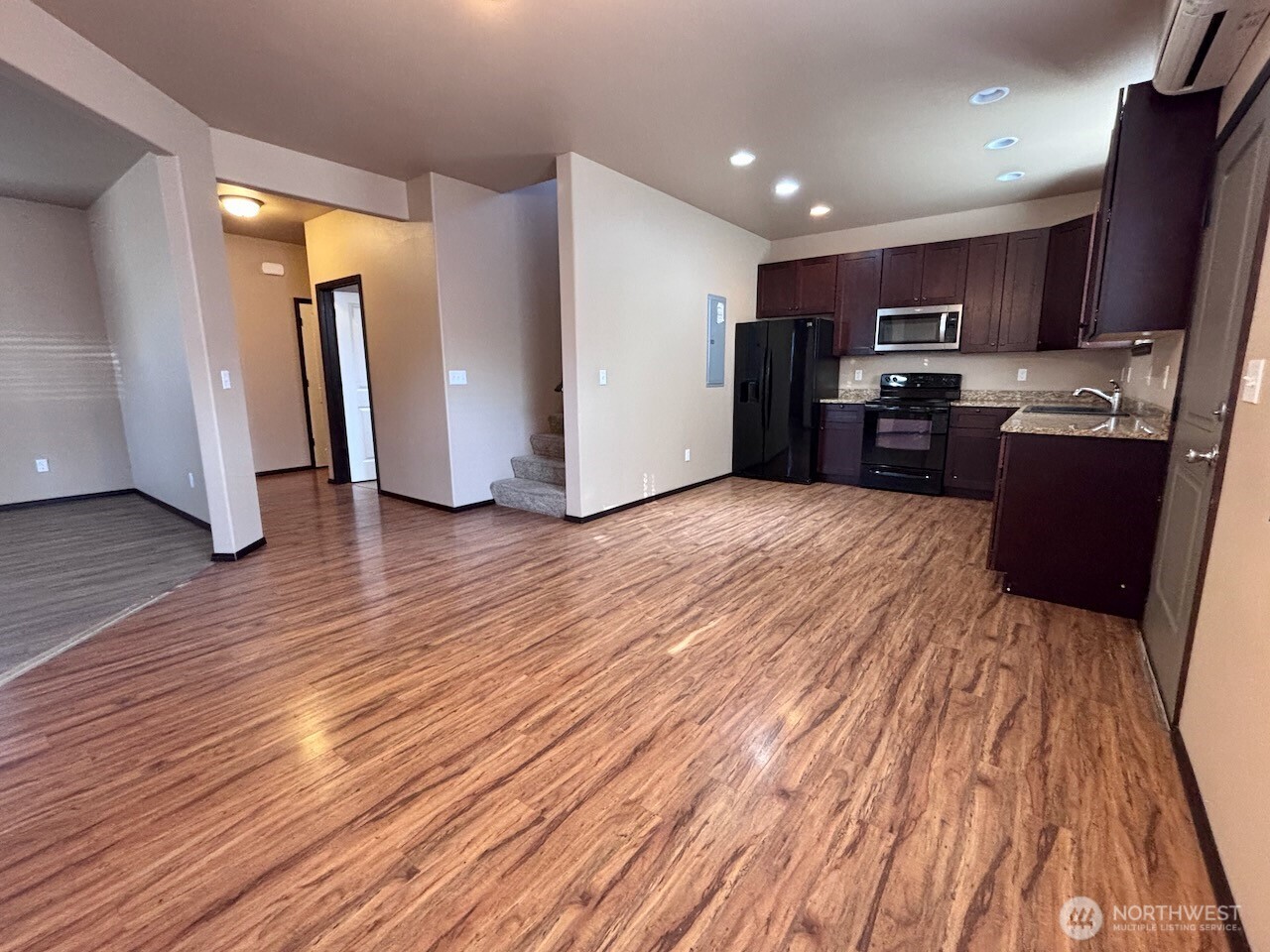 606 N Nanum Street , Ellensburg, WA 98926