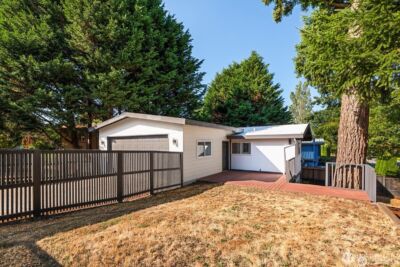 8801 NE 140th Place , Kirkland, WA 98034