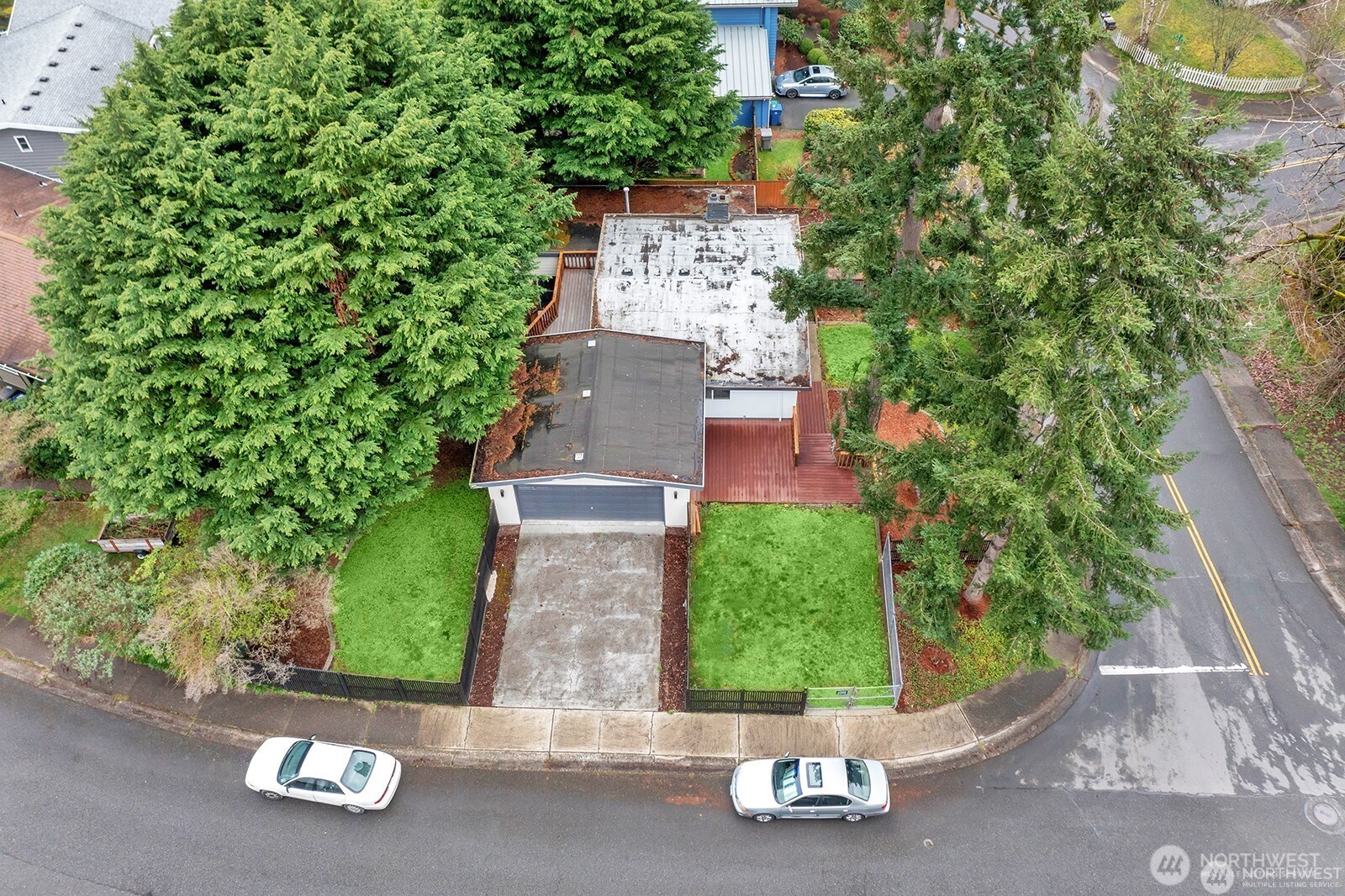 8801 NE 140th Place , Kirkland, WA 98034