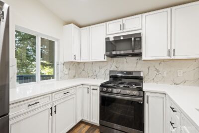 8801 NE 140th Place , Kirkland, WA 98034 - Photo 7