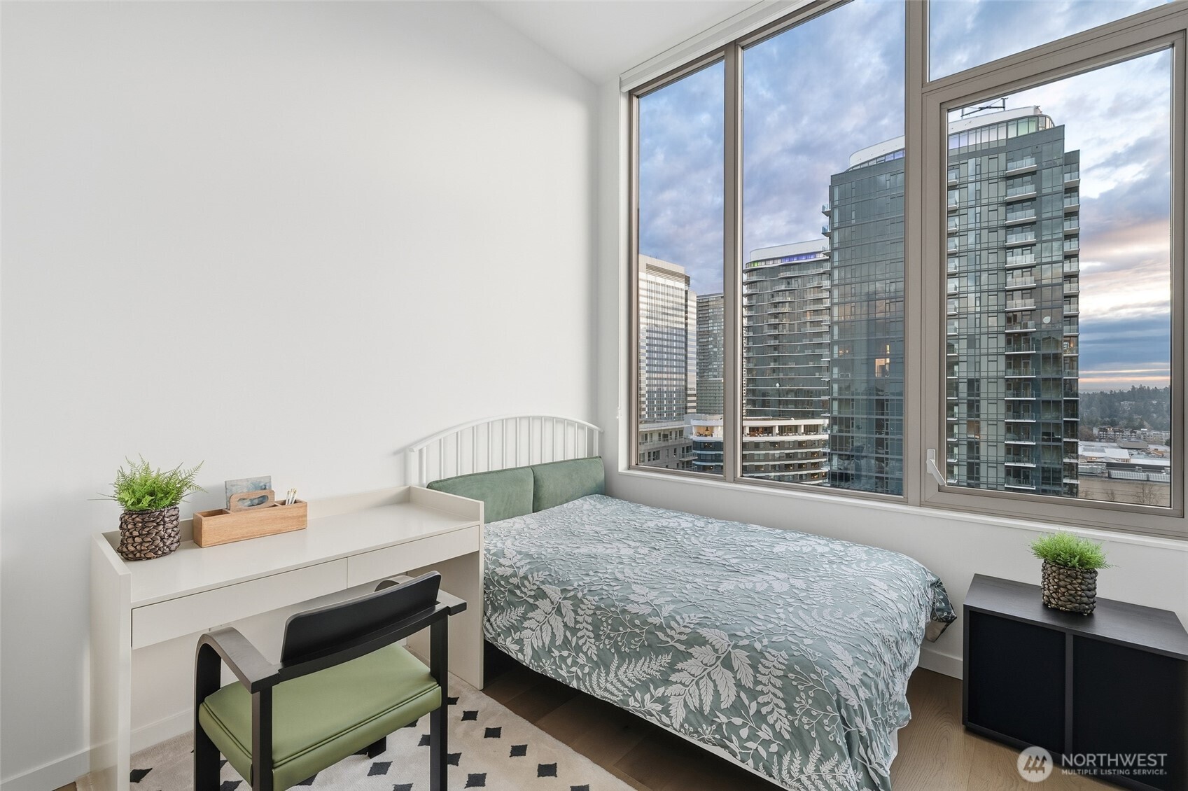 10232 NE 10th Street #1607, Bellevue, WA 98004