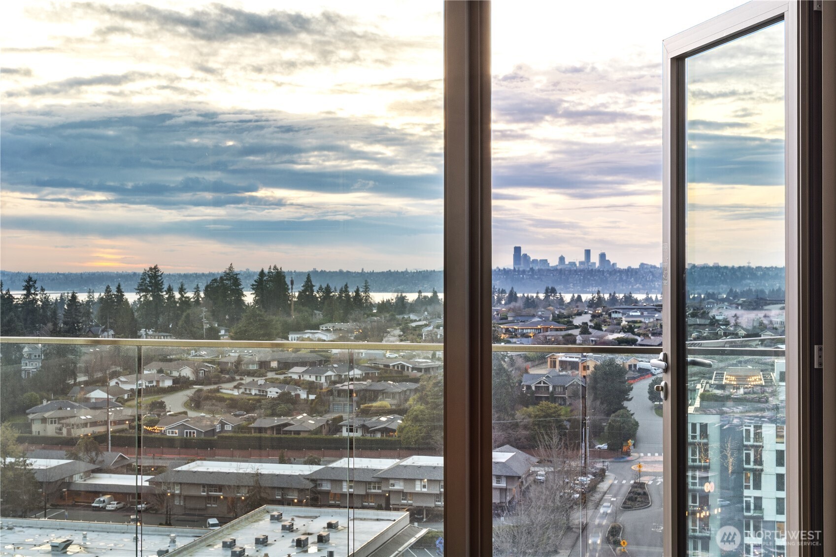 10232 NE 10th Street #1607, Bellevue, WA 98004