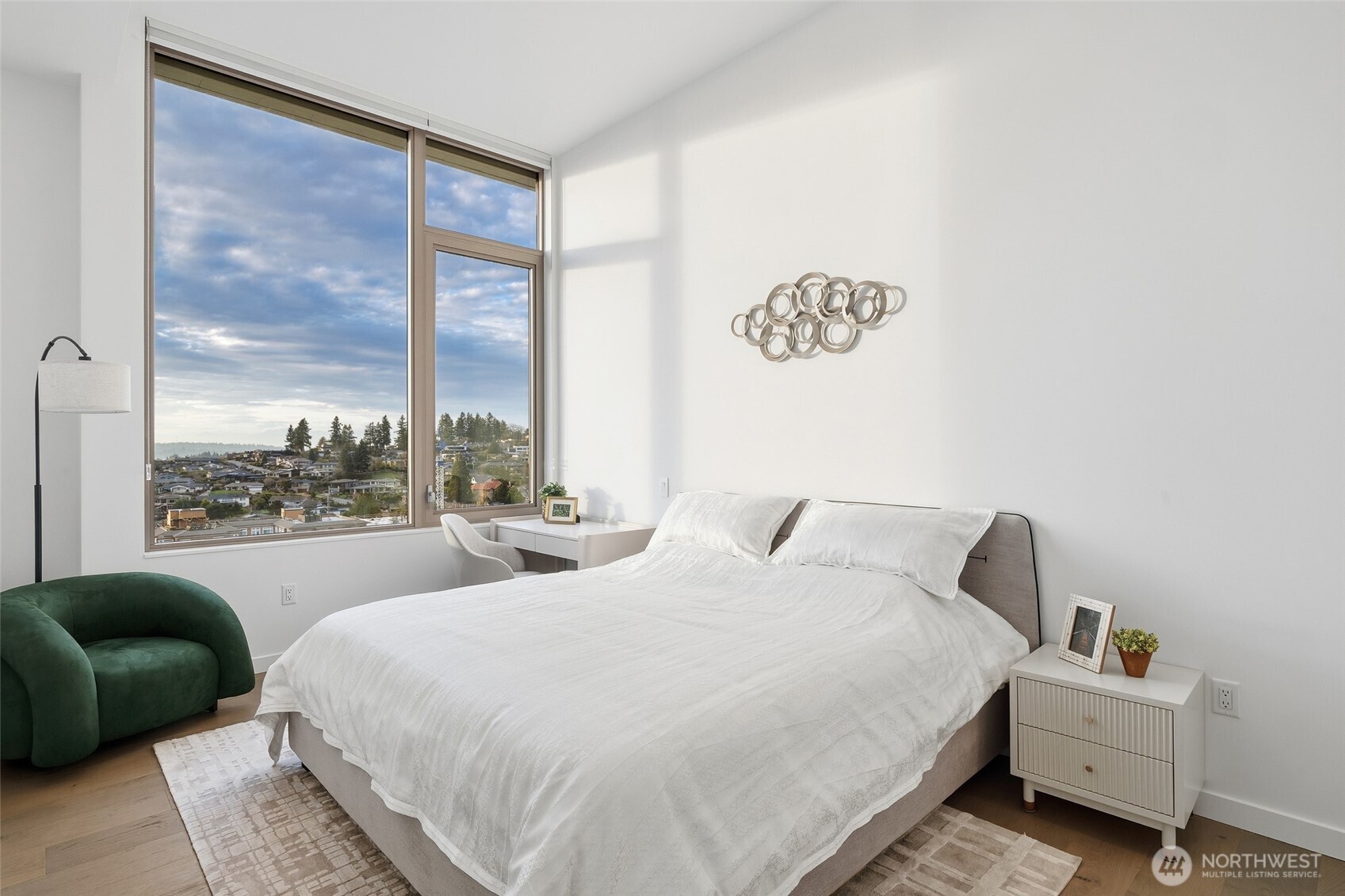 10232 NE 10th Street #1607, Bellevue, WA 98004