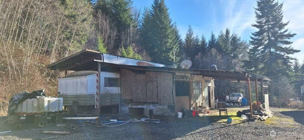 1586 King Road , Winlock, WA 98596