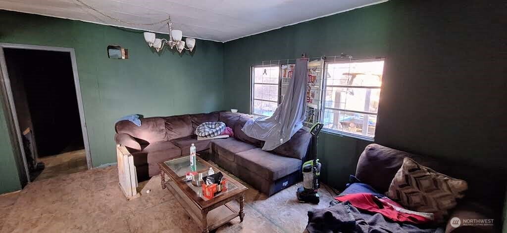 1586 King Road , Winlock, WA 98596