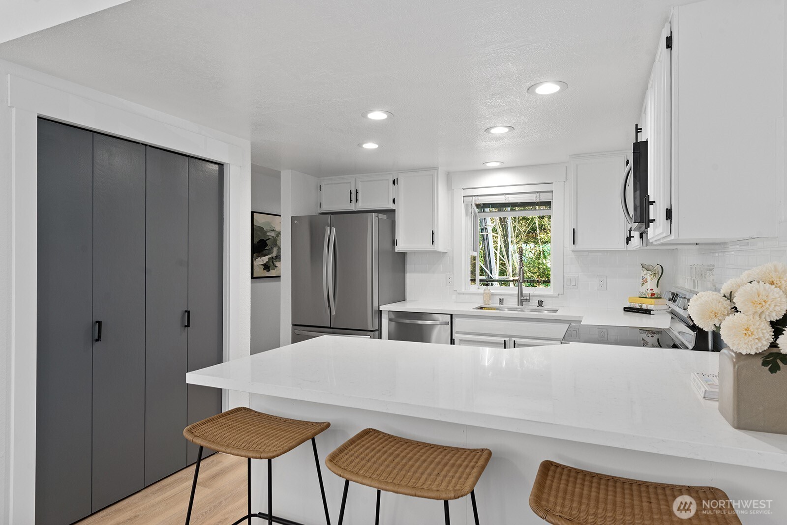 12303 SE 60th Street #3A, Bellevue, WA 98006-3987