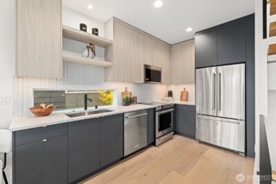 2011 Dexter Avenue N #A, Seattle, WA 98109 - Photo 7