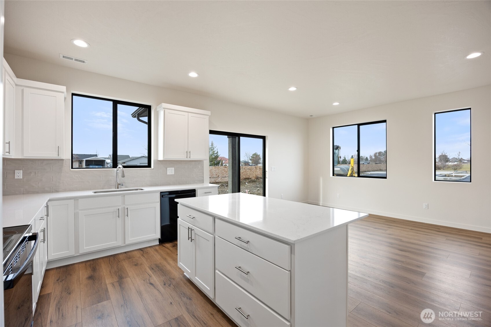 601 Dorsing Street #E27, Moses Lake, WA 98837