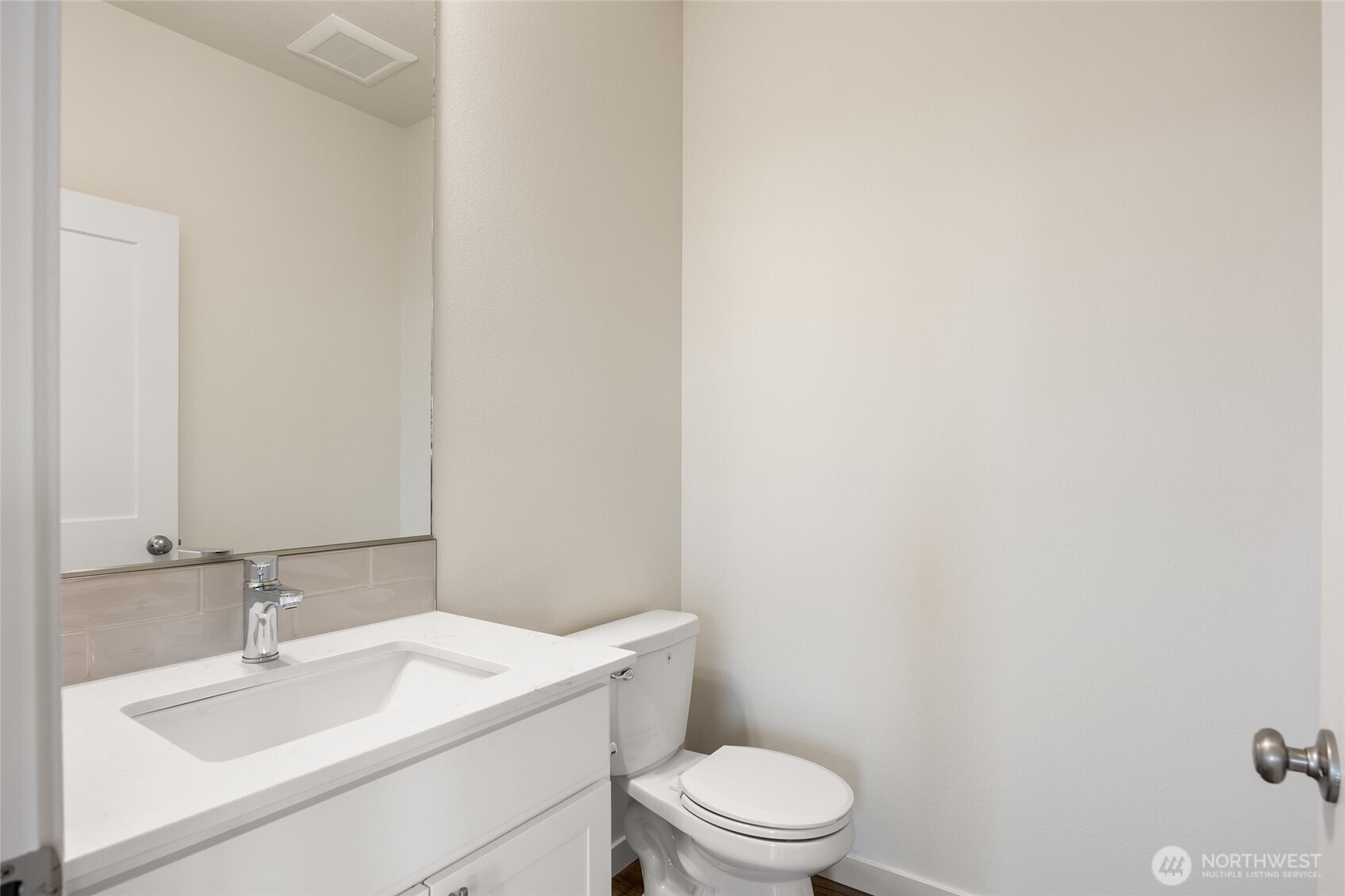 601 Dorsing Street #E27, Moses Lake, WA 98837