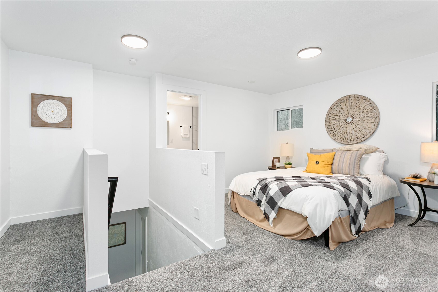 8021 NE Eglon Road , Kingston, WA 98346