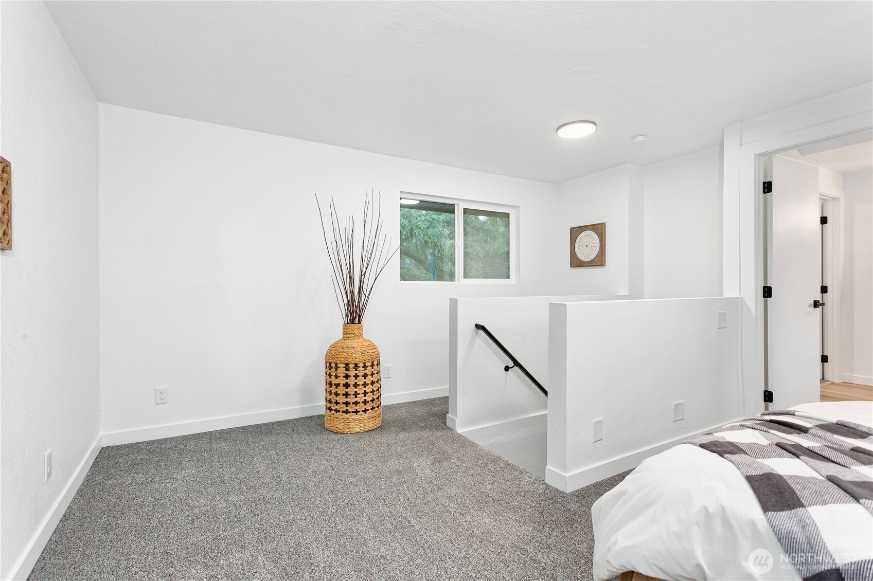 8021 NE Eglon Road , Kingston, WA 98346