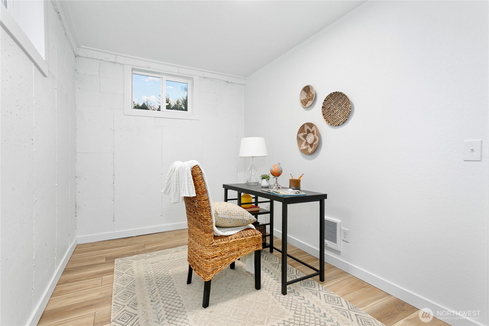 8021 NE Eglon Road , Kingston, WA 98346