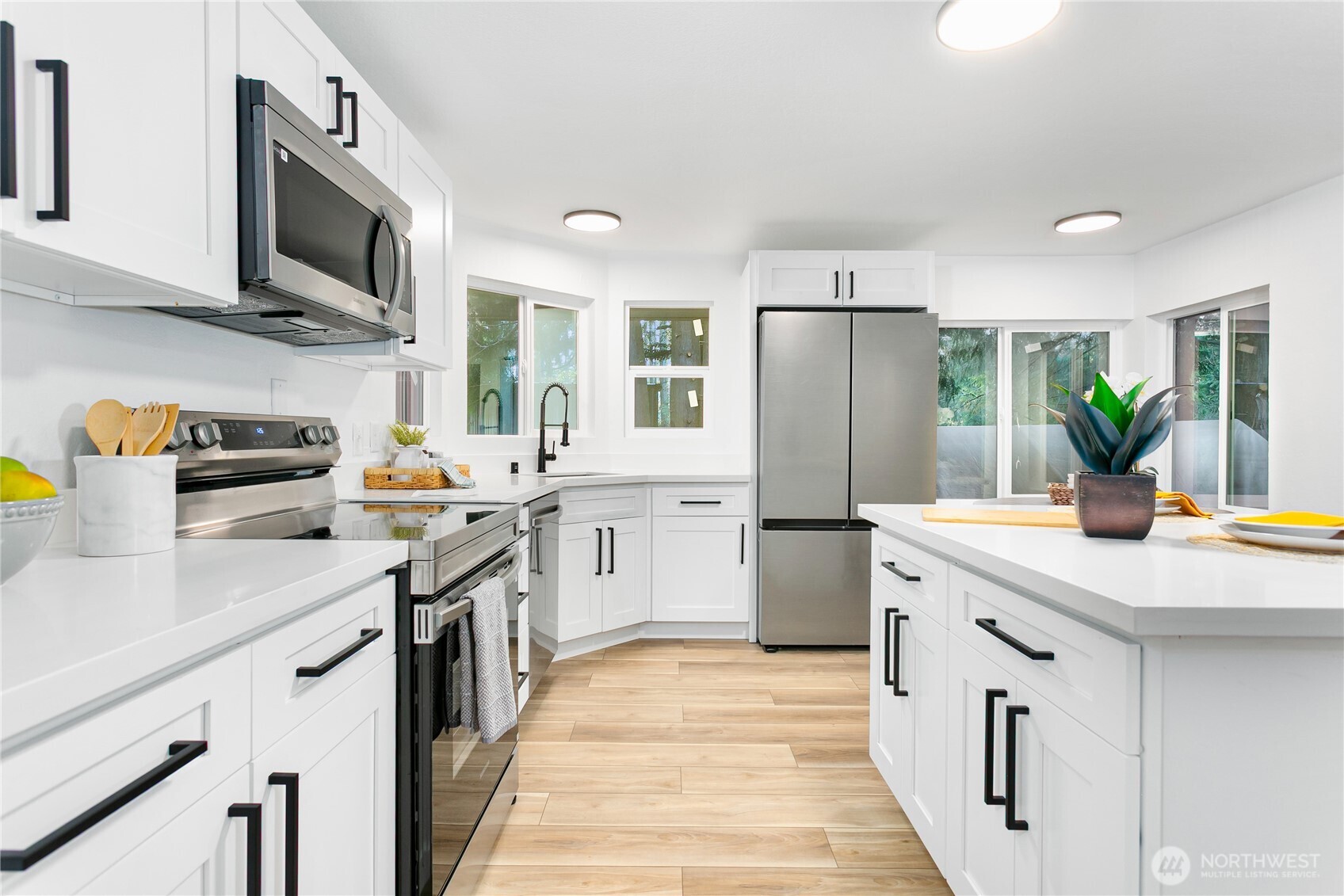 8021 NE Eglon Road , Kingston, WA 98346