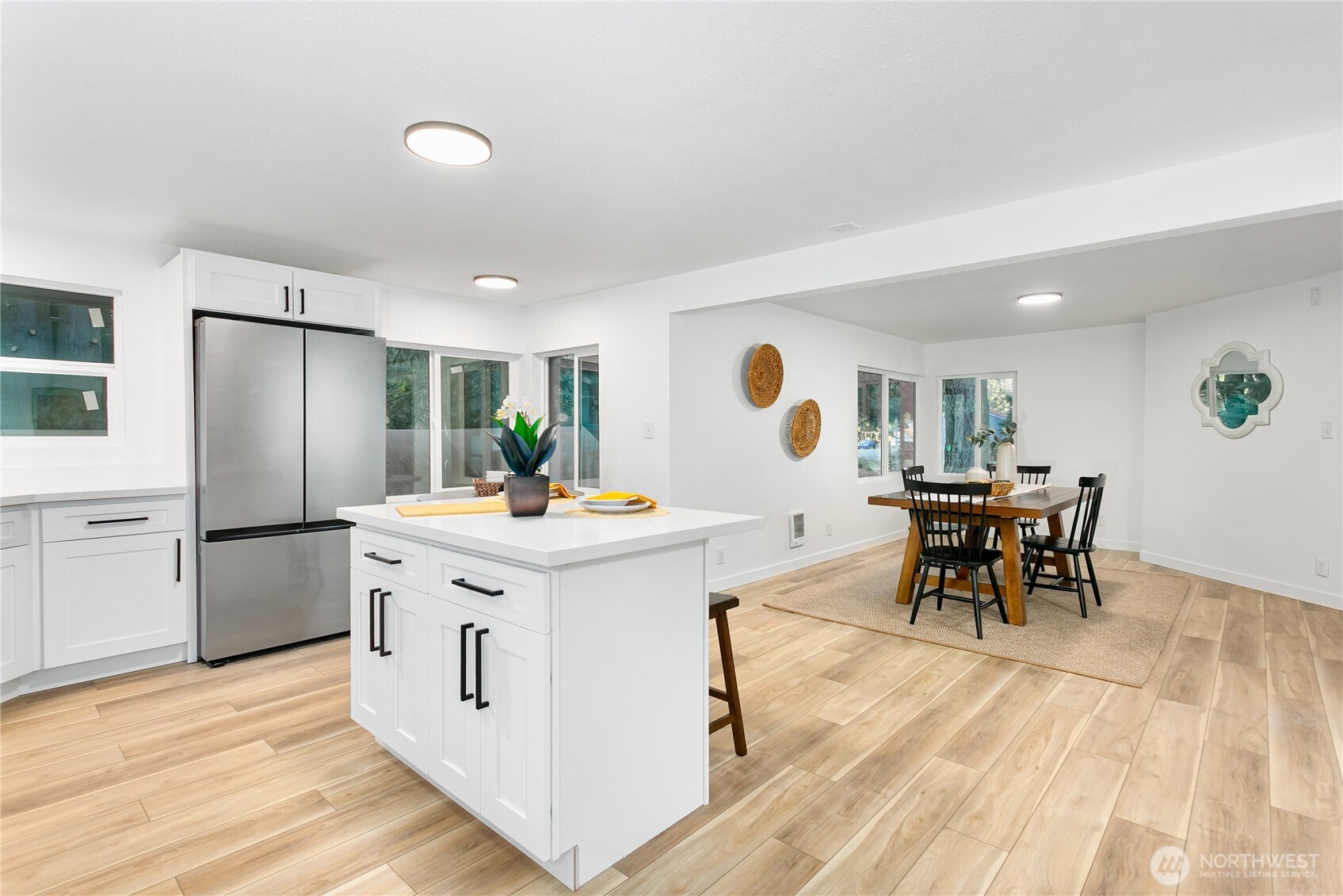 8021 NE Eglon Road , Kingston, WA 98346