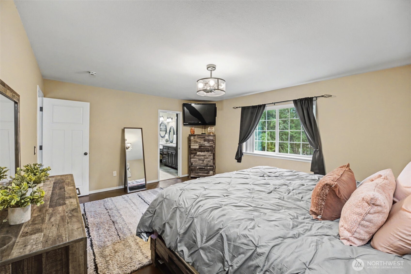 21504 107th Avenue E, Graham, WA 98338