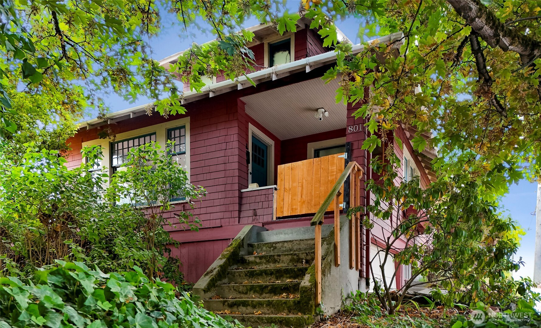 801 Newton Street , Seattle, WA 98109