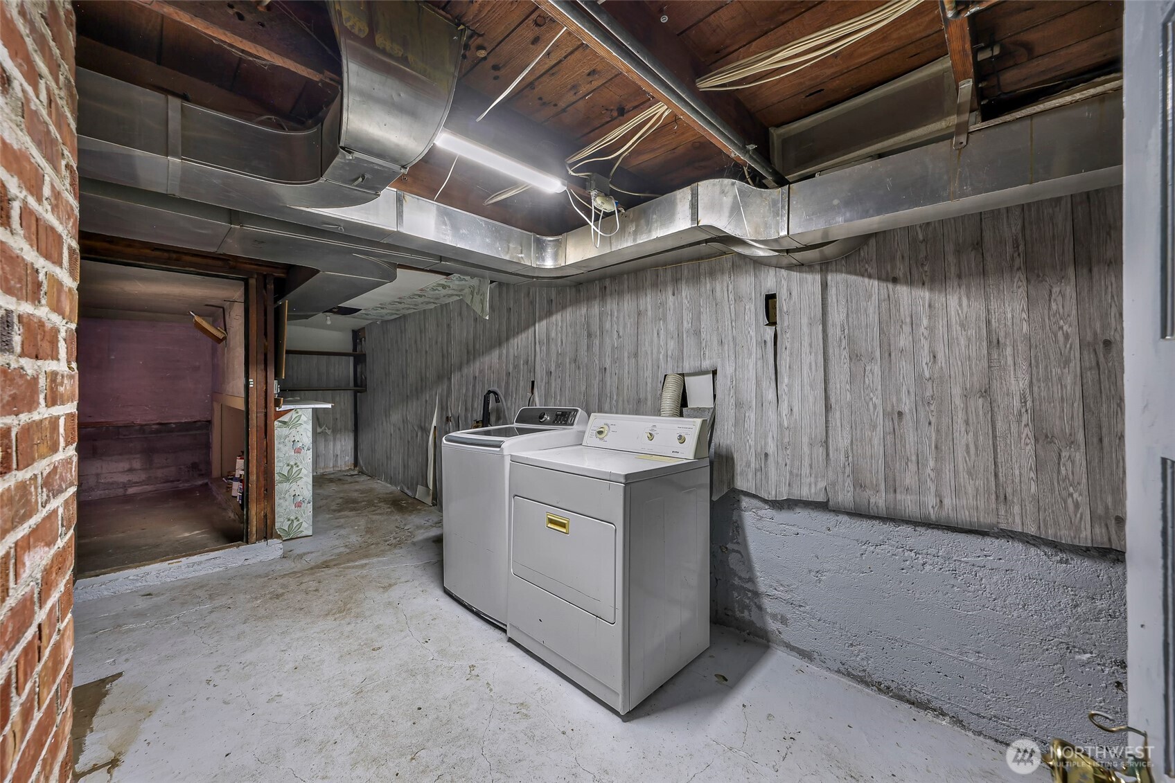 801 Newton Street , Seattle, WA 98109