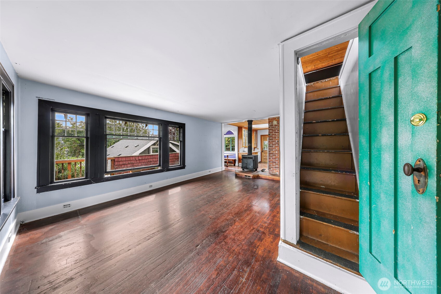 801 Newton Street , Seattle, WA 98109