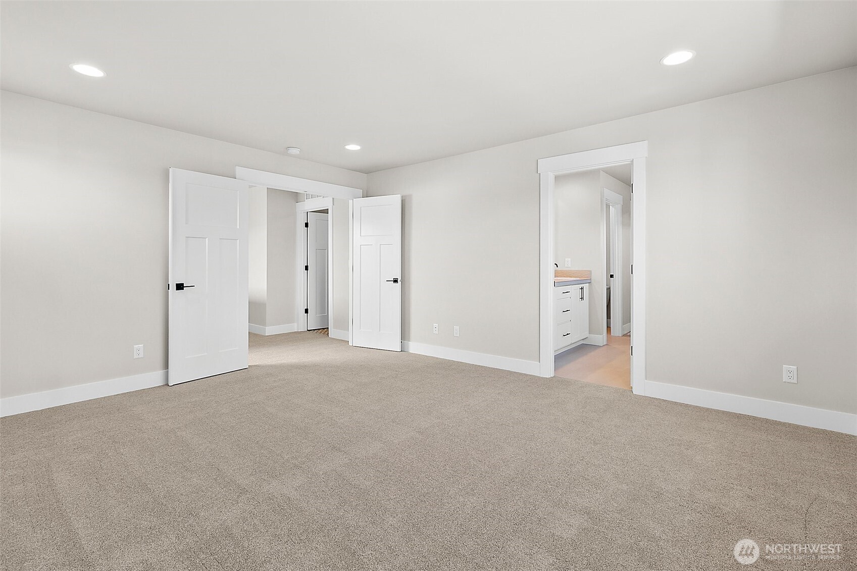 14228 SE 284th Place , Kent, WA 98042