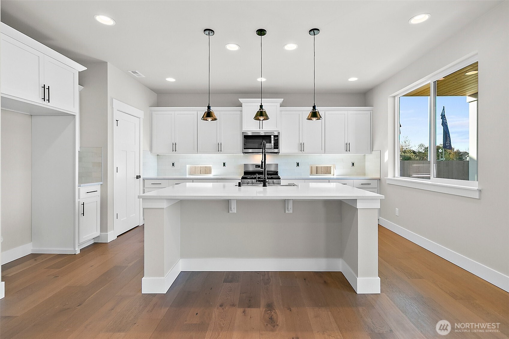 14228 SE 284th Place , Kent, WA 98042