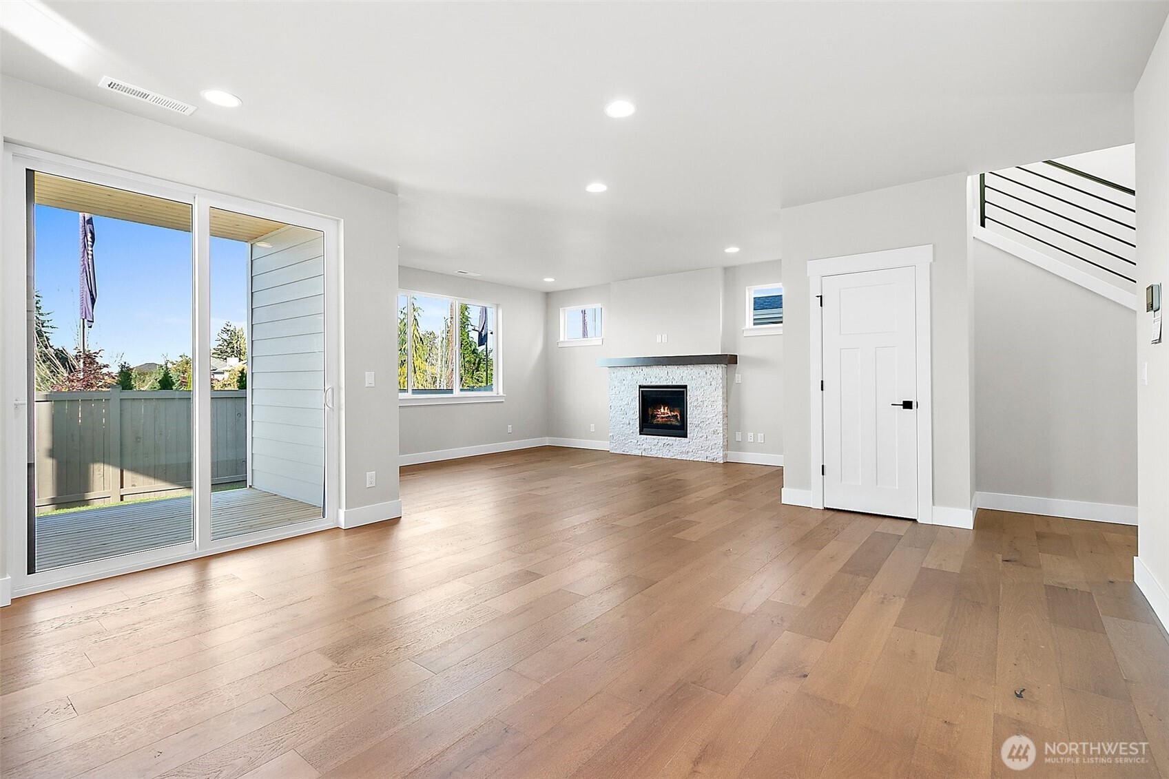 14228 SE 284th Place , Kent, WA 98042