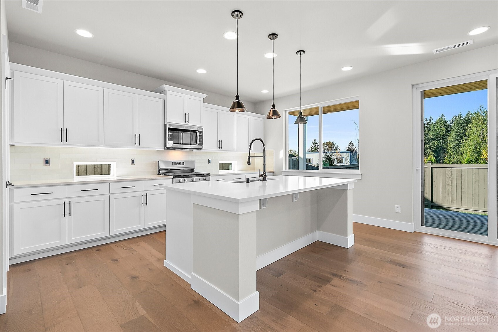 14228 SE 284th Place , Kent, WA 98042