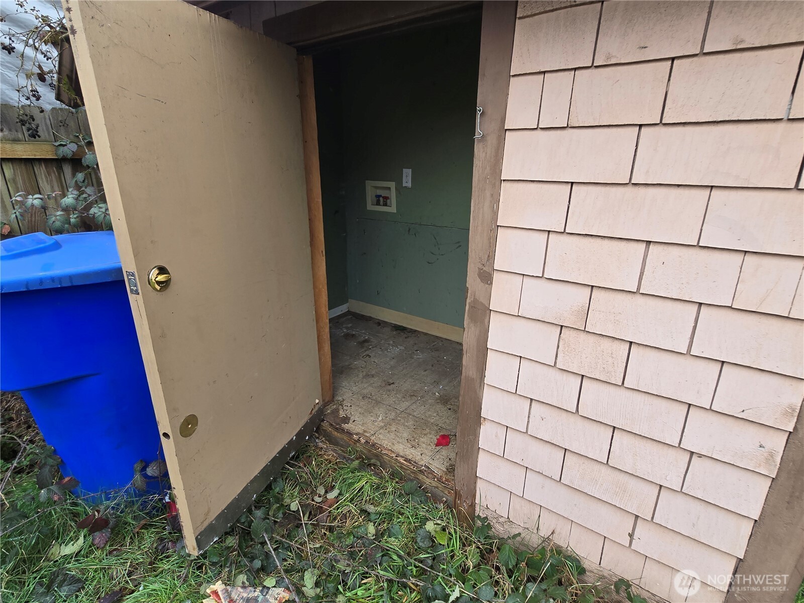 423 LONG Avenue , Kelso, WA 98626