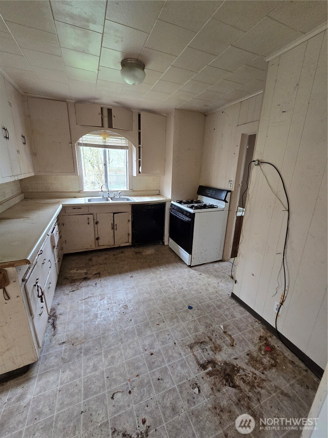 423 LONG Avenue , Kelso, WA 98626