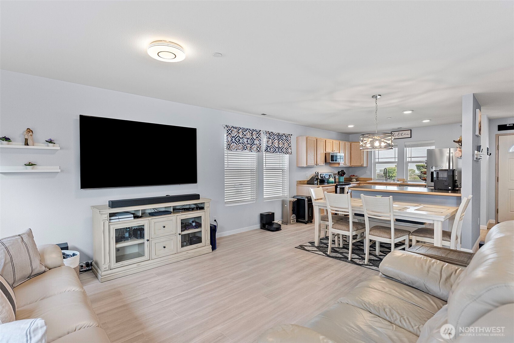 3171 Walker Road , Dupont, WA 98327