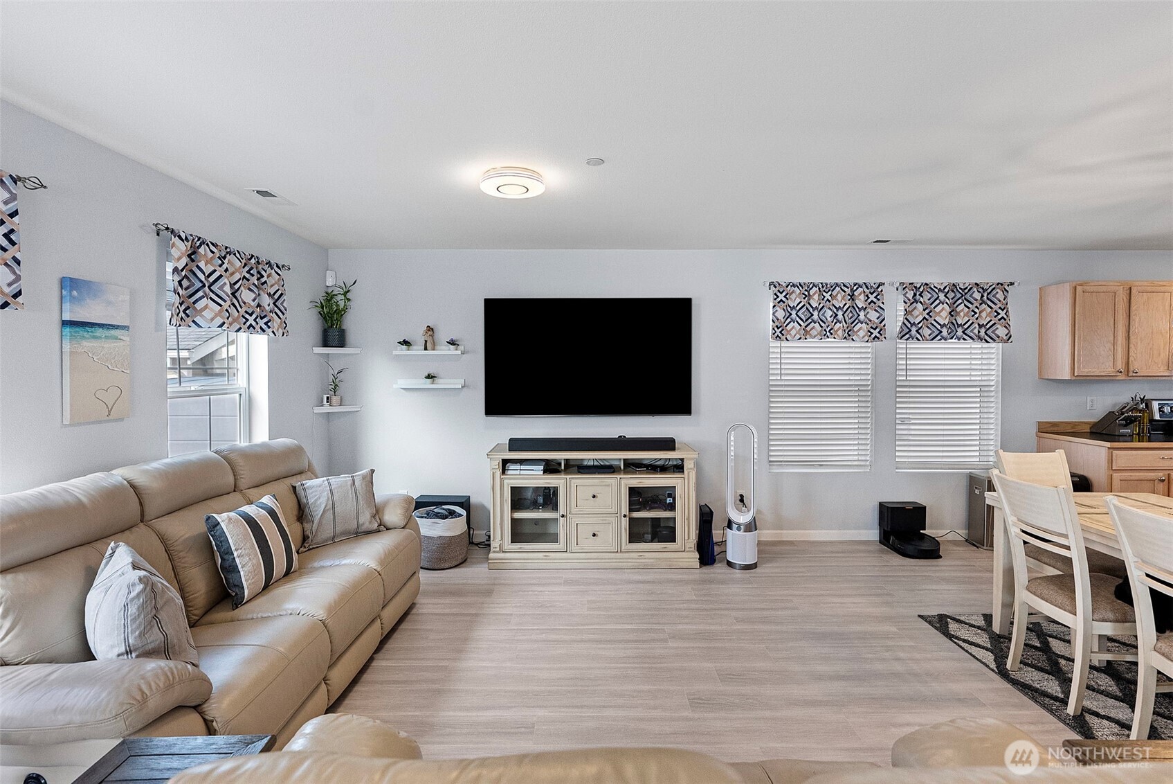 3171 Walker Road , Dupont, WA 98327