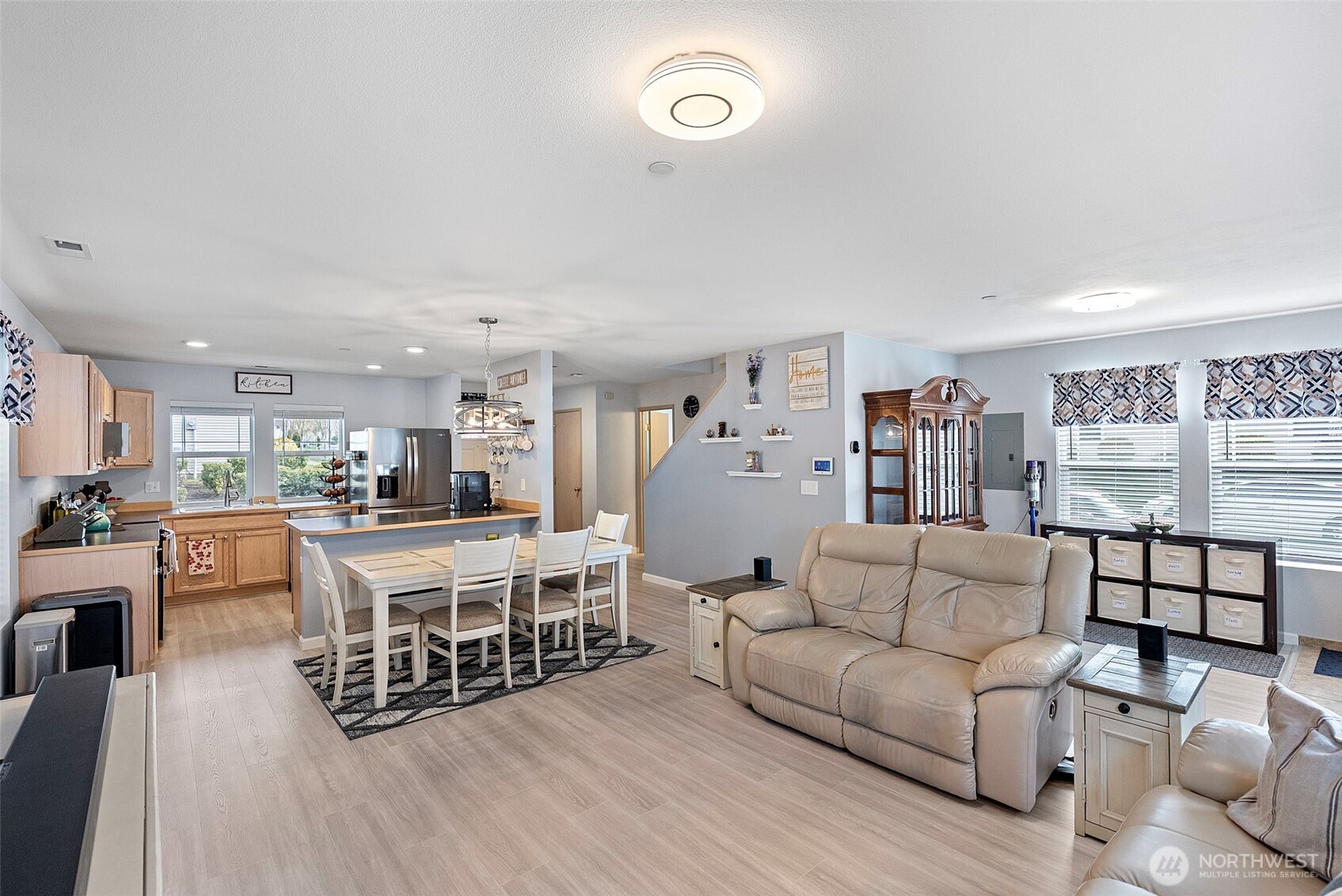 3171 Walker Road , Dupont, WA 98327