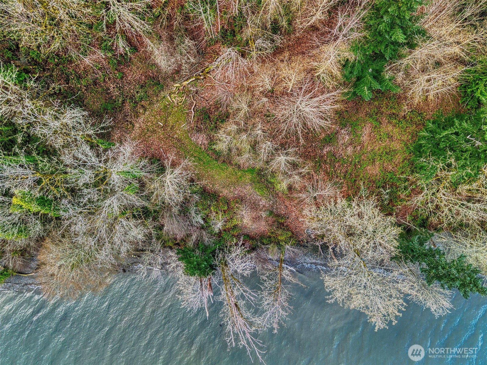 2401 NE Solar View Court , Poulsbo, WA 98345