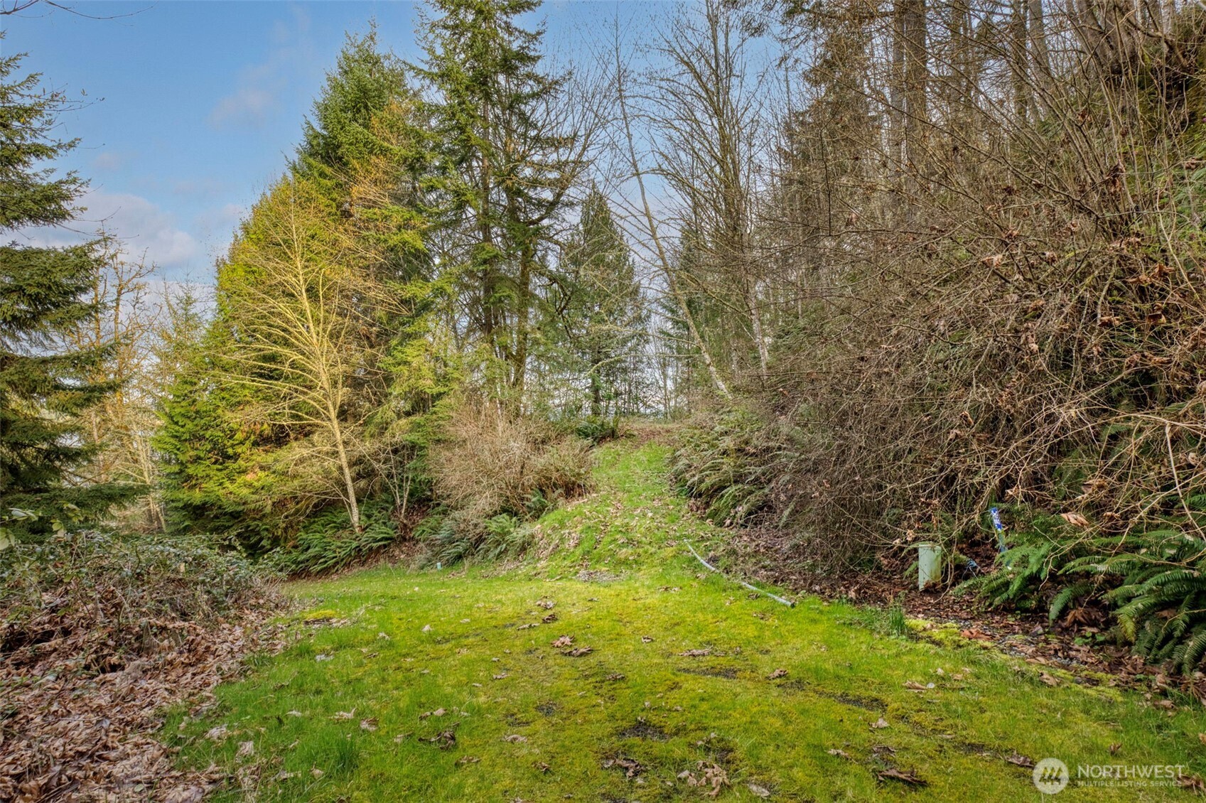 2401 NE Solar View Court , Poulsbo, WA 98345