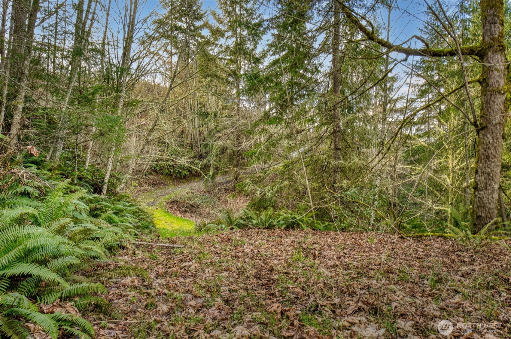 2401 NE Solar View Court , Poulsbo, WA 98345