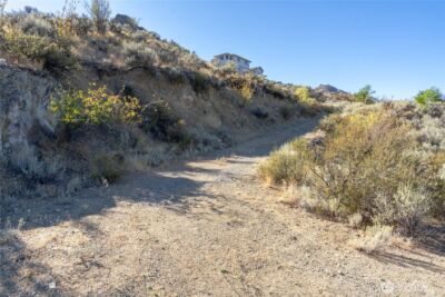 1 NNA Skyline Drive , Wenatchee, WA 98801 - Photo 9