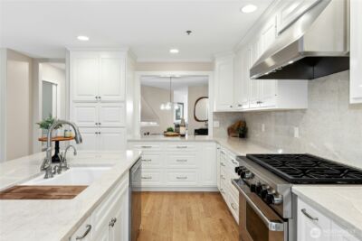10128 NE 63rd Street , Kirkland, WA 98033 - Photo 15
